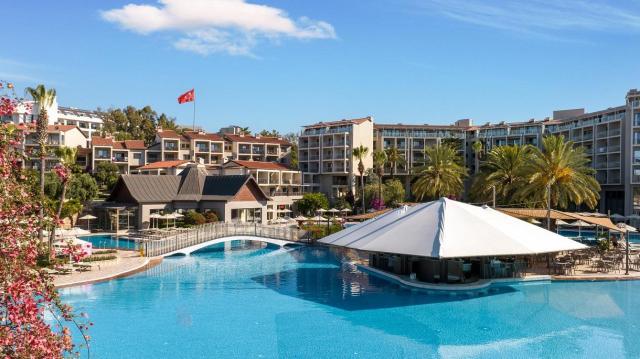 Arum Barut Collection
