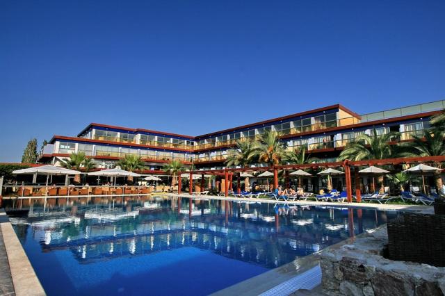  All Senses Ocean Blue Seaside Resort & Spa