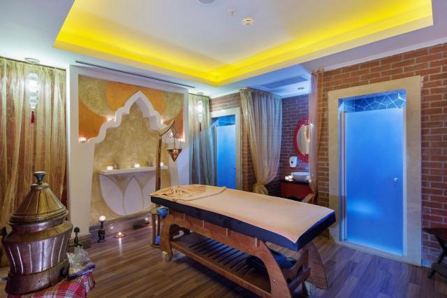 Crystal Waterworld Resort & Spa