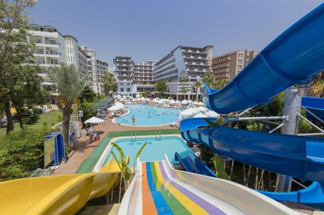 Holiday Park Resort Hotel