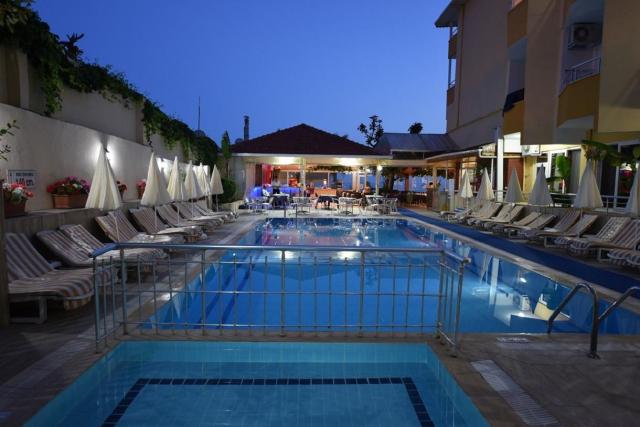Muz Hotel