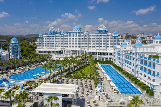 Rubi Platinum Hotel