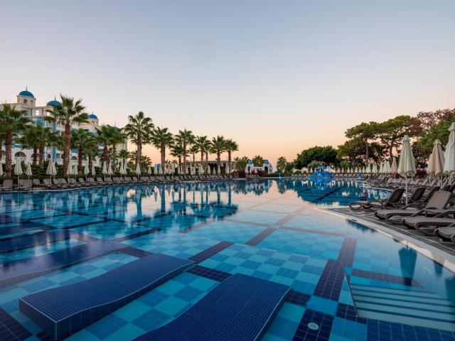 Rubi Platinum Hotel