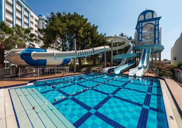 Rubi Platinum Hotel