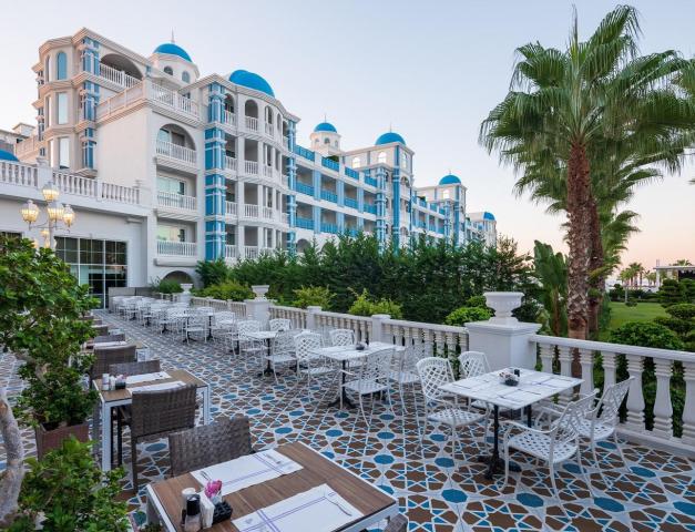 Rubi Platinum Hotel