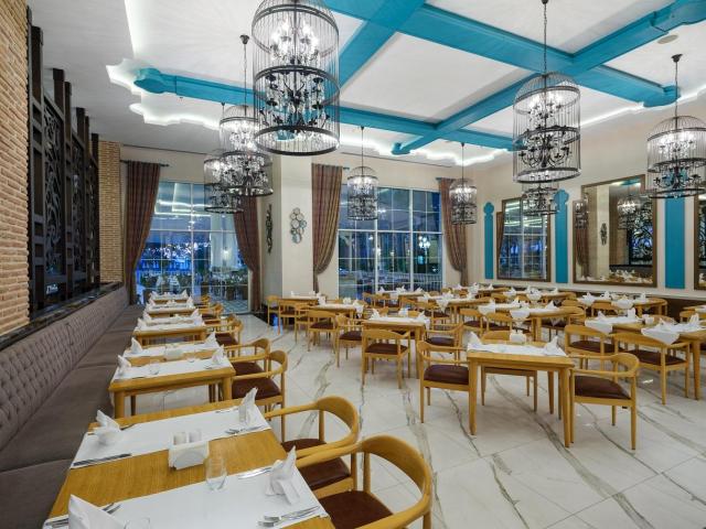 Rubi Platinum Hotel
