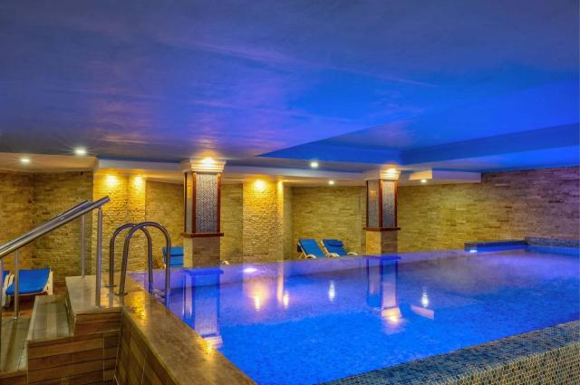 Tac Premiere Hotel & Spa