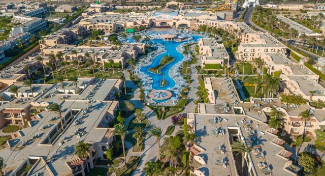 Pyramids Park Resort - Nílusi hajóút - Ali Baba Palace