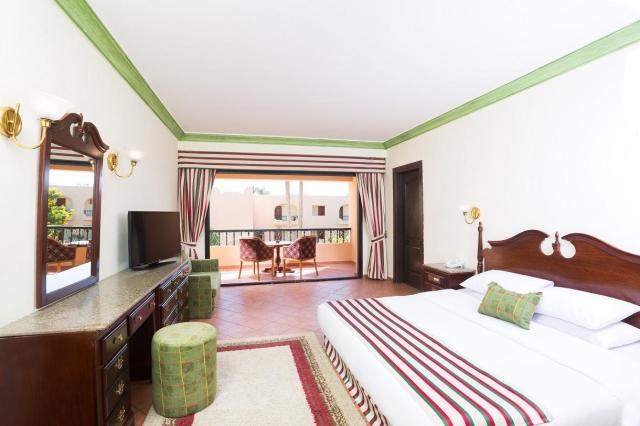 Pyramids Park Resort - Nílusi hajóút - Ali Baba Palace