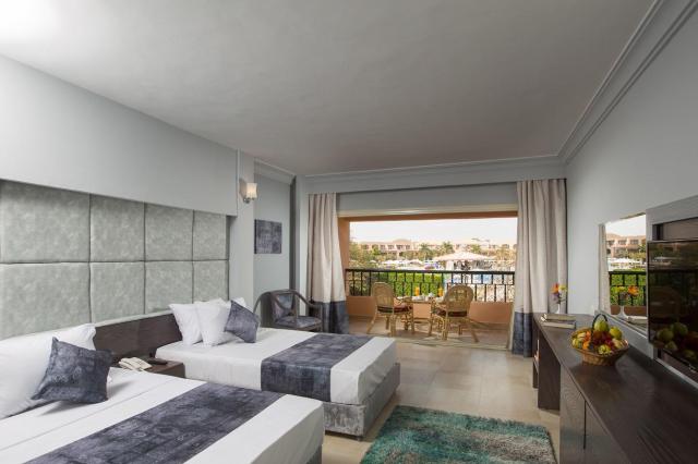 Pyramids Park Resort - Nílusi hajóút - Ali Baba Palace