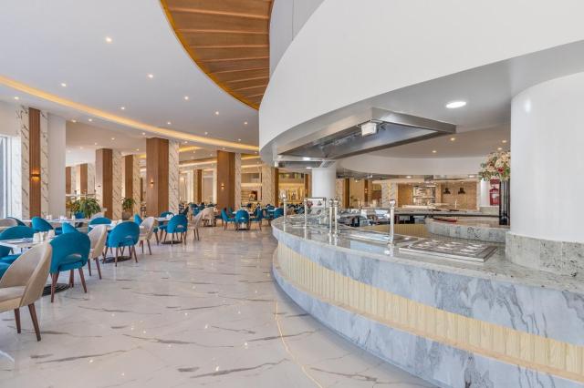 Pyramids Park Resort - Nílusi hajóút - Long Beach Resort