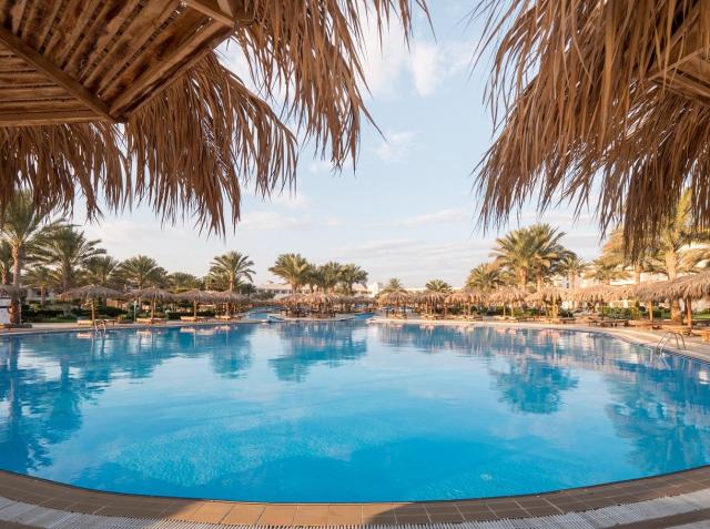 Pyramids Park Resort - Nílusi hajóút - Long Beach Resort