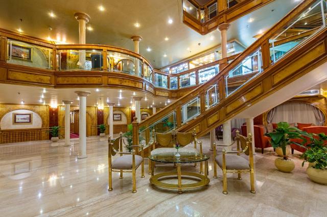 Helnan Dreamland - Nílusi hajóút - AMC Royal Hotel & Spa