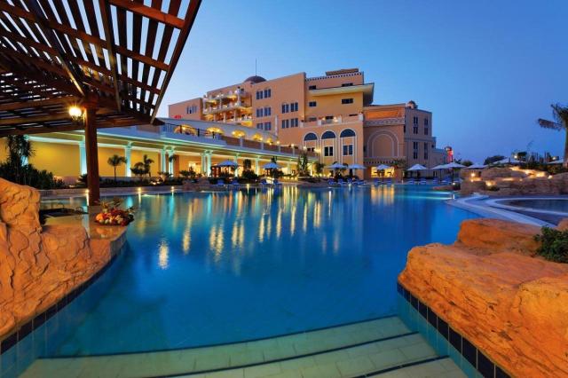 Helnan Dreamland - Nílusi hajóút - AMC Royal Hotel & Spa