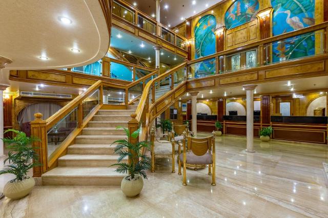 Helnan Dreamland - Nílusi hajóút - AMC Royal Hotel & Spa