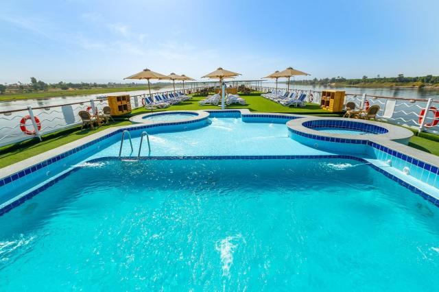 Helnan Dreamland - Nílusi hajóút - AMC Royal Hotel & Spa