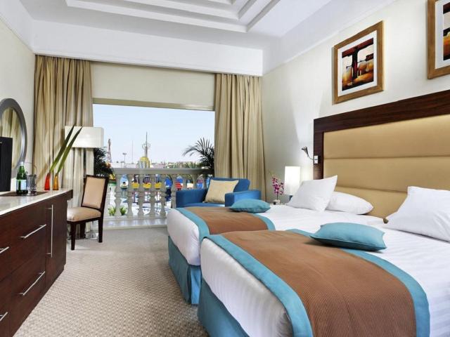 Helnan Dreamland - Nílusi hajóút - AMC Royal Hotel & Spa