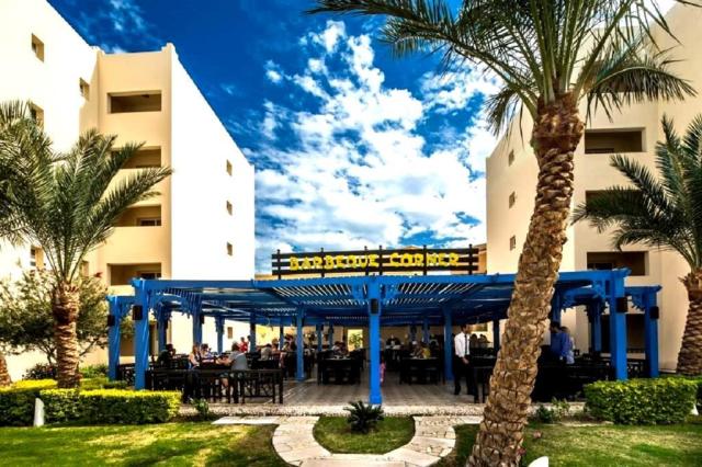 El Karma Aqua Beach Resort