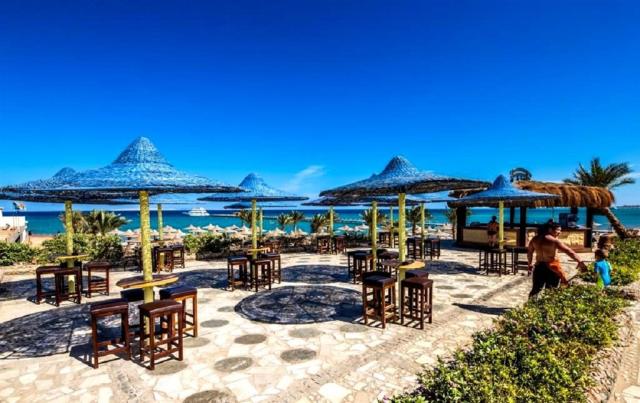 El Karma Aqua Beach Resort