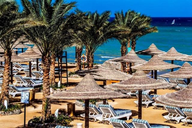 El Karma Aqua Beach Resort