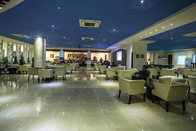 El Karma Aqua Beach Resort
