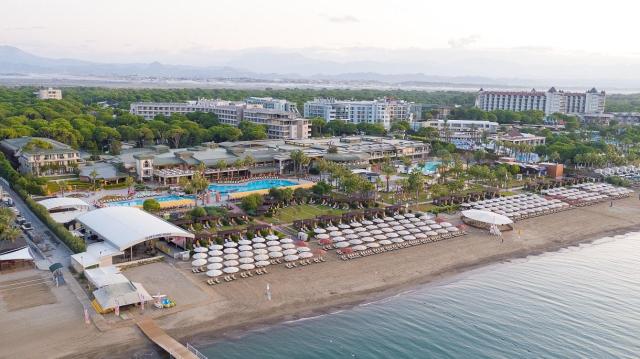 Maritim Pine Beach Resort