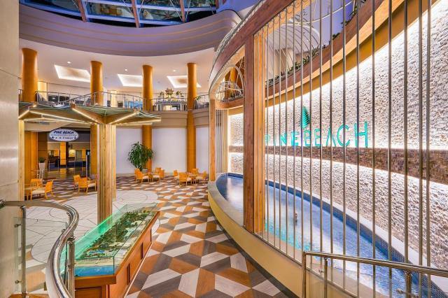 Maritim Pine Beach Resort