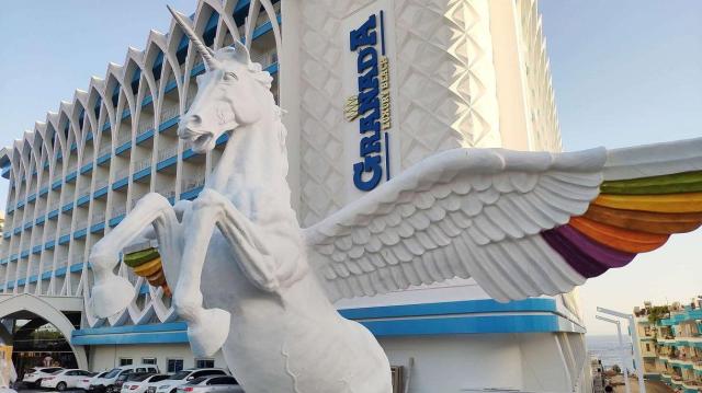 Granada Luxury Beach Avsallar