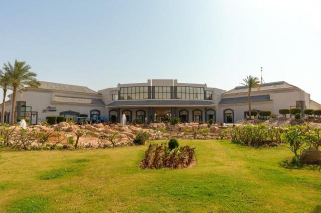 Parrotel Beach Resort