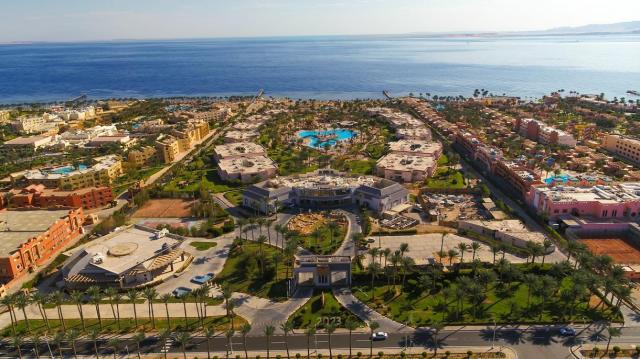 Parrotel Beach Resort