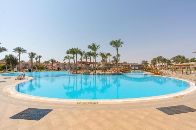 Parrotel Beach Resort