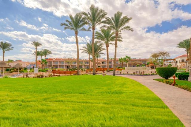Parrotel Beach Resort