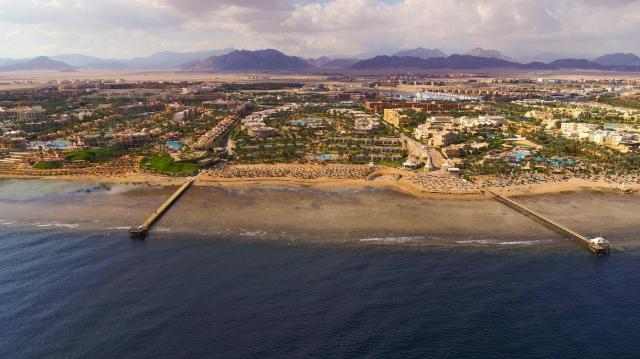 Parrotel Beach Resort