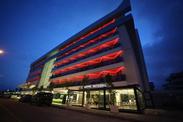 Sunprime C-Lounge
