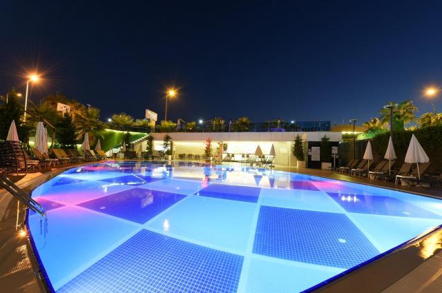 Sunprime C-Lounge