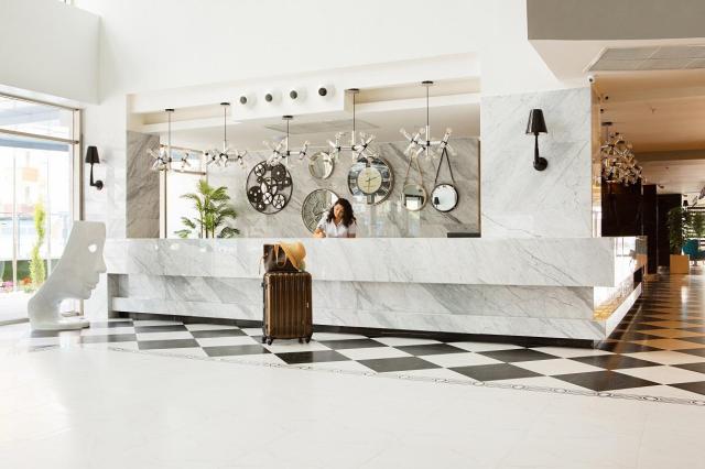 Sunprime C-Lounge