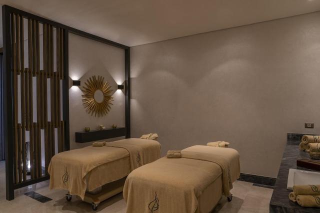 Rixos Premium Magawish Suites & Villas