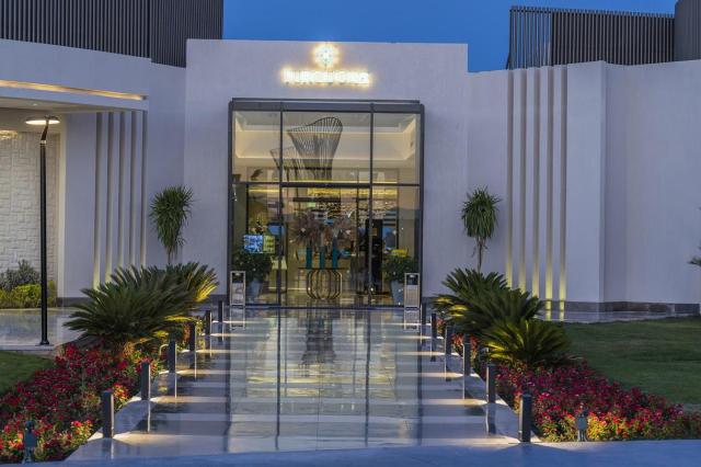 Rixos Premium Magawish Suites & Villas