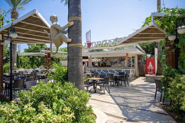 Beach Club Doganay Hotel