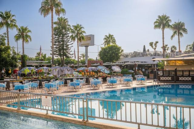 Beach Club Doganay Hotel