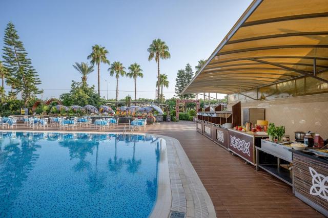 Beach Club Doganay Hotel