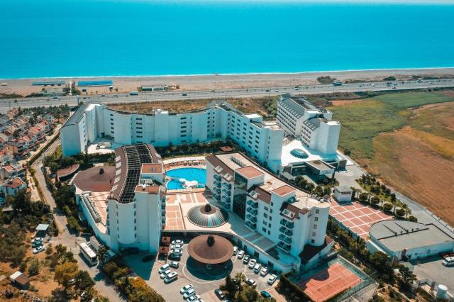 Cenger Beach Resort & Spa