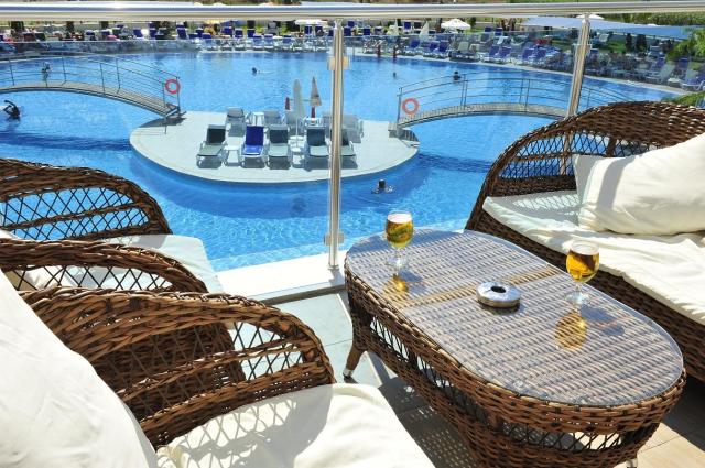 Cenger Beach Resort & Spa