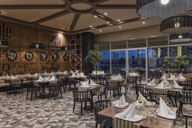 Delphin Be Grand Resort 