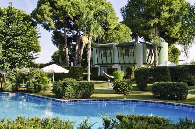 Select villa