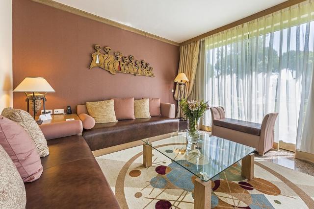 Select villa