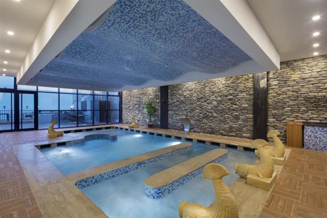 Granada Luxury Resort & Spa