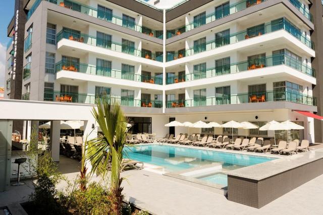 Green Garden Suite