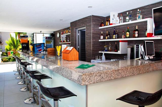 Green Garden Suite