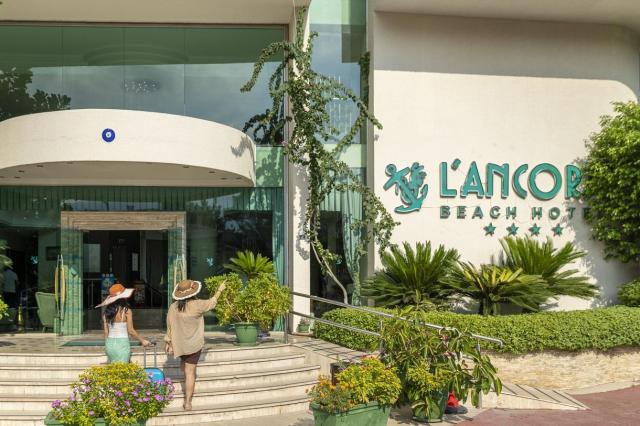 L'Ancora Beach
